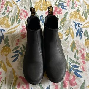 Dr. Martens Makela Chelsea Boot Women’s 9